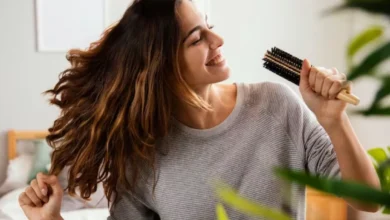 बालों को धूप से होने वाले नुकसान से बचाने के लिए फॉलो करें ये टिप्स