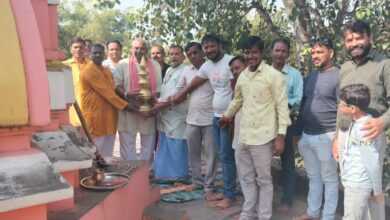 पुराने मंदिर भवन व शिखर को हटाने के लिए किया भूमि पूजन, ग्वालटोली में एक करोड़ 11 लाख रुपए की लागत से बनेगा नया मंदिर