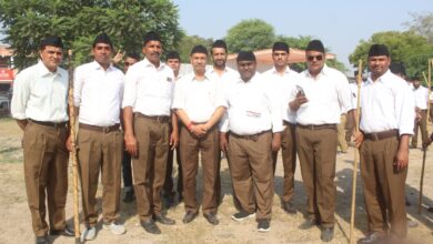 कैबिनेट मंंत्री सखलेचा ने लिया पथ संचलन में भाग, स्वयं सेवकों के साथ की कदमताल