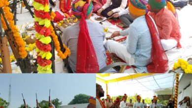 विजय दशमी पर पुलिस लाइन में हुई शस्त्रपूजा विजय दशमी पर पुलिस लाइन में हुई शस्त्रपूजा