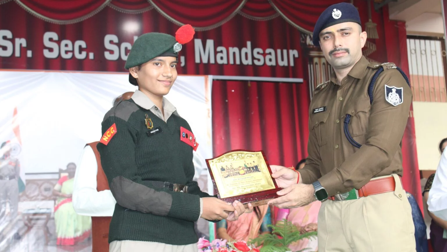 अनुशासन छात्र जीवन की आधारशिला है श्री सुजानिया।