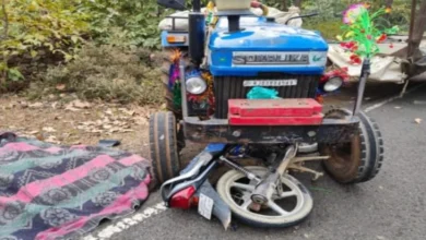 नगर के पास ग्राम उमर के हाथीपुरा चौराहे पर आज सुबह भीषण हादसा हो गया So Sad, No.1