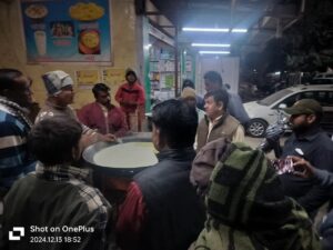 डिप्टी कलेक्टर ने किया सिंगोली नगर निकाय कार्यालय का आकस्मिक निरीक्षण, बाजारों में प्रतिबंधित पॉलीथिन और डिस्पोजेबल कप्स को जब्त