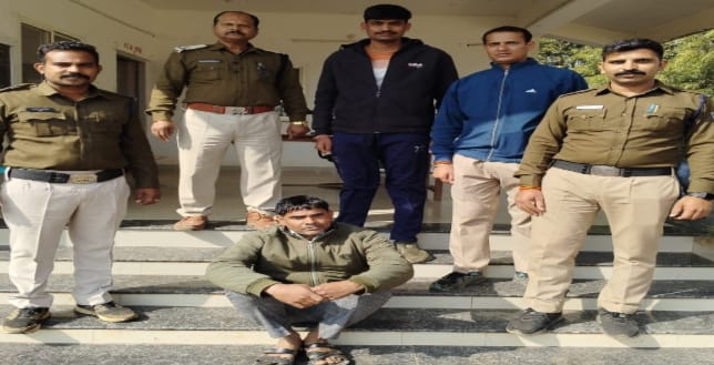 सरवानिया महाराज पुलिस ने एक व्यक्ति को 1 किलो 700 ग्राम अवैध अफीम के साथ धरदबोचा