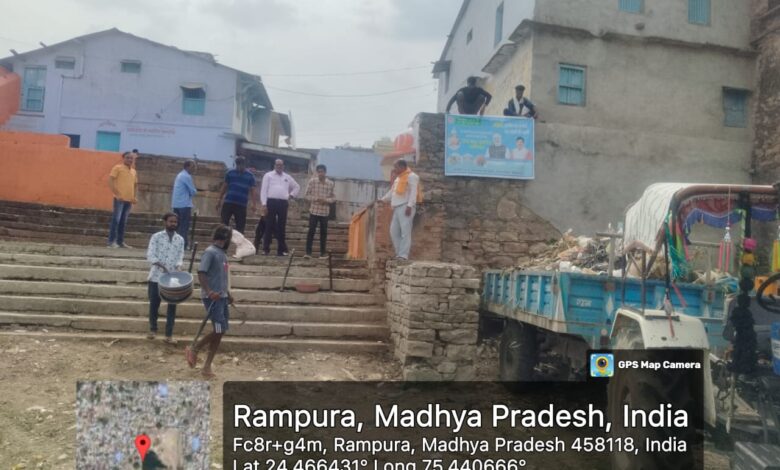 जल गंगा संवर्धन अभियान: जाम सागर छोटा तालाब की सफाई कर स्वच्छता का दिया संदेश जल गंगा संवर्धन अभियान: जाम सागर छोटा तालाब की सफाई कर स्वच्छता का दिया संदेश