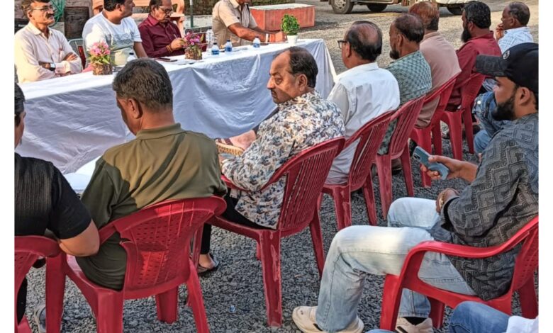 आगामी ईद-उल-जुहा (बकरीद) के दौरान साम्प्रदायिक सौहार्द एवं कानून व्यवस्था बनाये रखने थाना क्षेत्र में शांति समिति की बैठक का आयोजन, आगामी ईद-उल-जुहा (बकरीद) के दौरान साम्प्रदायिक सौहार्द एवं कानून व्यवस्था बनाये रखने थाना क्षेत्र में शांति समिति की बैठक का आयोजन,