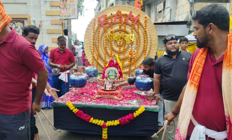 पशुपतिनाथ मंदसौर से नीमच पहुंचे कांवड़िए, किया महादेव का जलाभिषेक पशुपतिनाथ मंदसौर से नीमच पहुंचे कांवड़िए, किया महादेव का जलाभिषेक