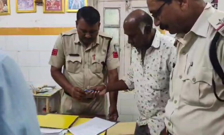 लीला देवी हत्याकांड के आरोपी के पिता ने लगाई फांसी, हुई मृत्यु