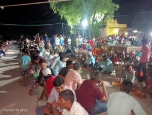 गुरु पूर्णिमा पर गुरुदेव के चरण वंदना के साथ हुआ भंडारे का आयोजन लोगों ने अपनी-अपनी तरह से गुरुओं को किया नमन