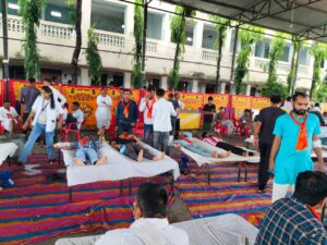 झांतला में धाकड़ महासभा युवा संघ व टीम जीवनदाता के सयुक्त तत्वाधान में विशाल रक्तदान शिविर आयोजित