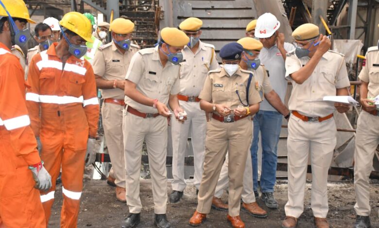 8 पुलिस थानों के 10 प्रकरणों में जब्तशुदा अवैध अफीम डोडा चूरा व गांजा को पुलिस ने किया नष्ट 8 पुलिस थानों के 10 प्रकरणों में जब्तशुदा अवैध अफीम डोडा चूरा व गांजा को पुलिस ने किया नष्ट
