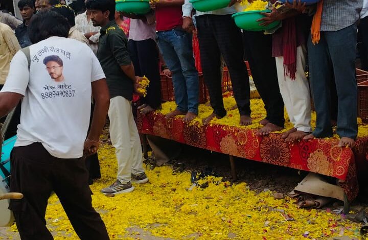 समस्त सेन समाज द्वारा सिंगोली तहसील एवं टप्पा रतनगढ़ द्वारा शाही सवारी का स्वागत* समस्त सेन समाज द्वारा सिंगोली तहसील एवं टप्पा रतनगढ़ द्वारा शाही सवारी का स्वागत*