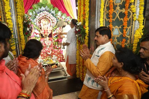 भगवान श्रीकृष्ण सांदीपनि आश्रम विद्या अध्ययन के लिए आए और यहां से योगेश्वर जगतगुरु श्रीकृष्ण बने : मुख्यमंत्री डॉ. यादव भगवान श्रीकृष्ण सांदीपनि आश्रम विद्या अध्ययन के लिए आए और यहां से योगेश्वर जगतगुरु श्रीकृष्ण बने : मुख्यमंत्री डॉ. यादव