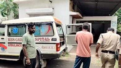 चोरों का पीछा कर रहे सिक्युरिटी सुपरवाइजर की ट्रेन हादसे में मौत