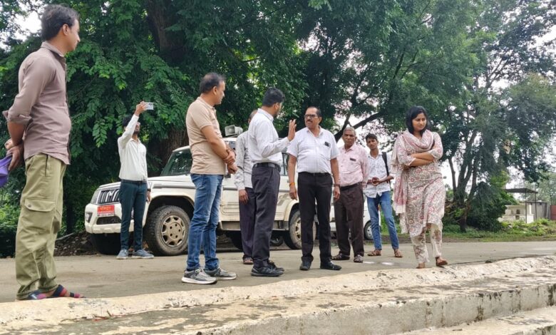 एसडीएम किरण आंजना पहुंची रामपुरा डूब प्रभावित गांवों में: आपात स्थिति सहित विसर्जन स्थल का लिया जायजा एसडीएम किरण आंजना पहुंची रामपुरा डूब प्रभावित गांवों में: आपात स्थिति सहित विसर्जन स्थल का लिया जायजा