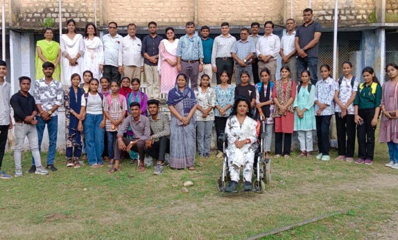 रामपुरा महाविद्यालय में परमाणु वैज्ञानिकों का आगमन। विद्यार्थियों को किया परमाणु अनुसंधान के लिए जागरूक।