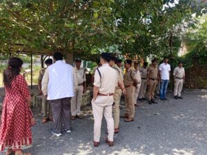 अतिरिक्त पुलिस महानिदेषक उज्जैन श्री उमेष जोगा एवं पुलिस उप महानिरीक्षक रतलाम रेंज श्री निमिष पहुंचे रामपुरा थाना किया ओचक निरीक्षण त्योहारों को लेकर दिए विशेष निर्देश