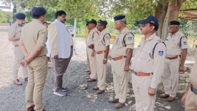 अतिरिक्त पुलिस महानिदेषक उज्जैन श्री उमेष जोगा एवं पुलिस उप महानिरीक्षक रतलाम रेंज श्री निमिष पहुंचे रामपुरा थाना किया ओचक निरीक्षण त्योहारों को लेकर दिए विशेष निर्देश अतिरिक्त पुलिस महानिदेषक उज्जैन श्री उमेष जोगा एवं पुलिस उप महानिरीक्षक रतलाम रेंज श्री निमिष पहुंचे रामपुरा थाना किया ओचक निरीक्षण त्योहारों को लेकर दिए विशेष निर्देश