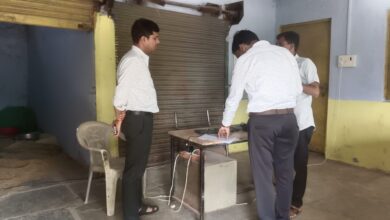 सहायक आयुक्त सहकारिता श्री डाबर ने किया उचित मूल्य दुकानों का निरीक्षण सहायक आयुक्त सहकारिता श्री डाबर ने किया उचित मूल्य दुकानों का निरीक्षण