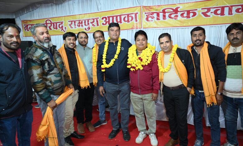 गंगा माता शंखोद्वार मेले के रंग मंच पर हुआ कलमकारों का सम्मान