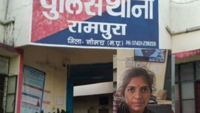 पुलिस थाना रामपुरा को मिली बडी सफलता “” विगत 02 साल से लापता एक गुमशुदा महिला को अपने परिवार से मिलाया।