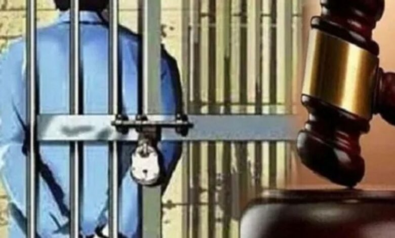 भरी पंचायत में मारपीट कर नाक तोड़ने वाले तीन आरोपीयों 02-02 वर्ष का सश्रम कारावास।