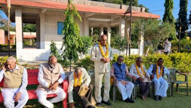 राष्ट्रीय पेंशनर्स दिवस पर वरिष्ठ पेंशनरों का सम्मान किया गया।