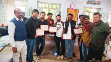 *रतनगढ़ के समाजसेवी वह युवा साथियों के द्वारा देश हित रक्तदान शिविर रखा गया*