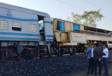 नीमच में रेल हादसा: ट्रैक मशीन को टावर वेगन ने मारी टक्कर, बड़ा हादसा टला