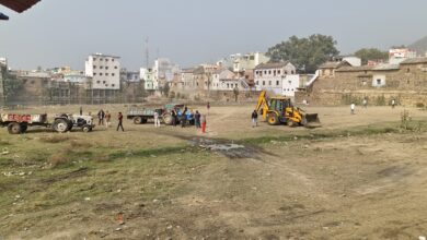 खबर का हुआ असर नगर परिषद ने लिया तुरंत संज्ञान छोटे तालाब में चला स्वच्छता अभियान