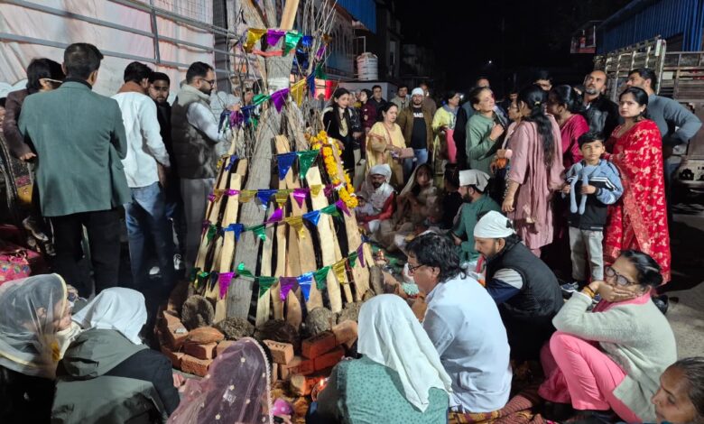 पंजाबी समाज भानपुरा ने उत्साह से मनाया लोहड़ी पर्व