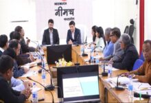 आयोग के रोल प्रेक्षक श्री बनोठ ने नीमच जिले में निर्वाचक नामावली के गहन पुनरीक्षण कार्य पर संतोष जताया रोल प्रेक्षक ने ली नीमच में ई.आर.ओ., ए.ई.आर.ओ. की बैठक मतदाता सूची के गहन पुनरीक्षण कार्य की समीक्षा की