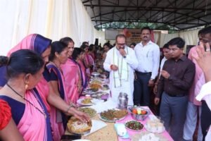 सेवा संकल्प अभियान के तहत आंगन मिलन सेवा में सजी पोषण प्रदर्शनी, स्थानीय पौष्टिक व्यंजनों से दिया सुपोषण का संदेश