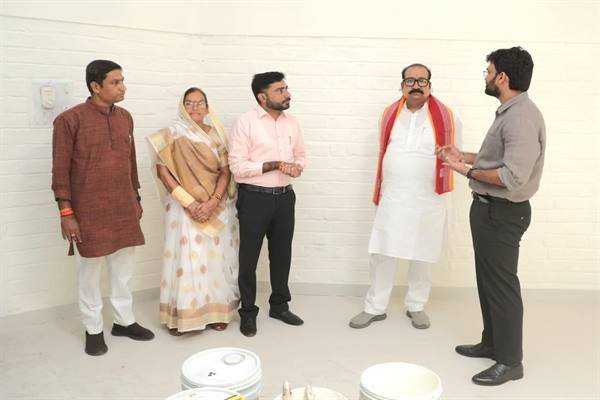  रेड क्रॉस परिसर में उन्नयन कार्यों का विधायक एवं कलेक्टर ने किया निरीक्षण