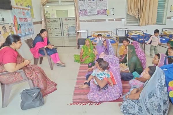 सेवा संकल्प अभियान के तहत मनासा पोषण पुनर्वास केंद्र में पोषण प्रशिक्षण आयोजित