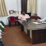 विभागीय योजनाओं का लाभ पात्र हितग्राहियों को समय-सीमा में दिलाएं : संभागीय संयुक्त संचालक