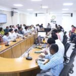 कलेक्टर ने समय-सीमा बैठक में विभागीय कार्यों की समीक्षा कर दिए सख्त निर्देश