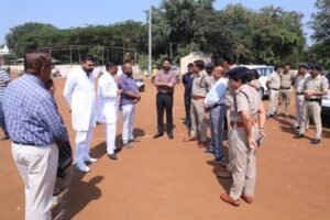 दशहरा मैदान में रावण दहन की तैयारियों का कलेक्टर एवं एसपी ने किया निरीक्षण