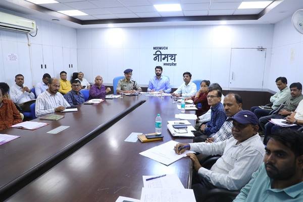 मुख्यमंत्री डॉ. मोहन यादव ने कलेक्टर-कमिश्नर एवं पुलिस अधिकारियों की कॉन्फ्रेंस में की विभिन्न विषयों की समीक्षा