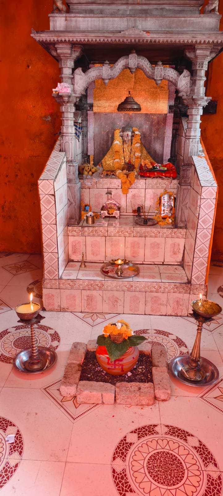तुलजा भवानी शक्तिपीठ में घट स्थापना के साथ चैत्र नवरात्रि का शुभारंभ, रामनवमी पर भंडारे का आयोजन