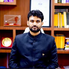 नीमच जिले के सभी पेट्रोल पंप पर पेट्रोल डीजल का पर्याप्त स्टॉक है-कलेक्टर श्री चंद्रा तेल कंपनियों से निरंतर जिले में हो रही है पेट्रोल डीजल की आपूर्ति