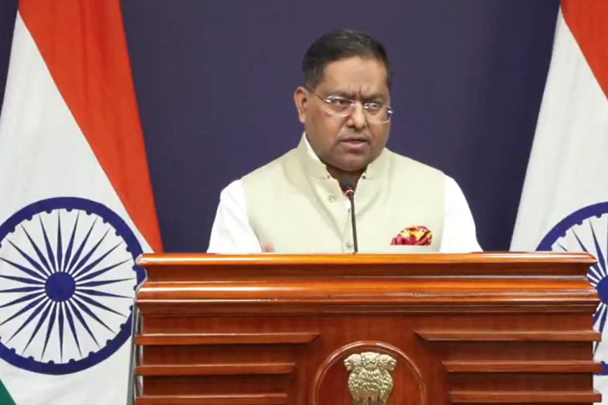 अवैध प्रवासियों के मुद्दे पर भारत का बांग्लादेश को कड़ा जवाब, कहा- बयानबाजी छोड़ें, काम पर ध्यान दें