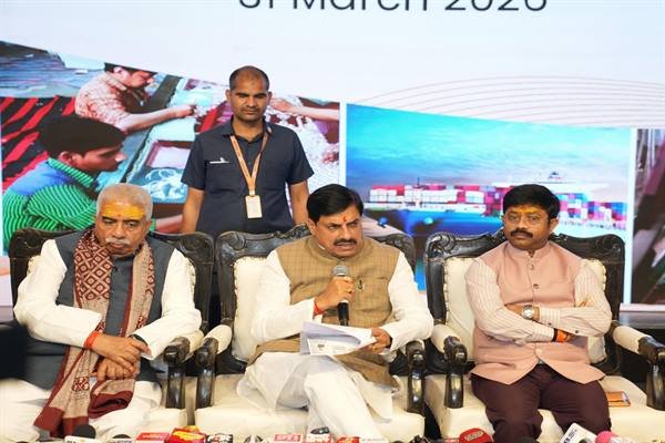 एमपी-यूपी सहयोग सम्मेलन ने दोनों प्रदेशों के साझा विकास और सांस्कृतिक समन्वय को नई दिशा दी : मुख्यमंत्री डॉ. यादव | प्रधानमंत्री श्री मोदी तथा उत्तरप्रदेश के मुख्यमंत्री योगी आदित्यनाथ का मुख्यमंत्री डॉ. यादव ने माना आभार मुख्यमंत्री डॉ. यादव ने एमपी-यूपी