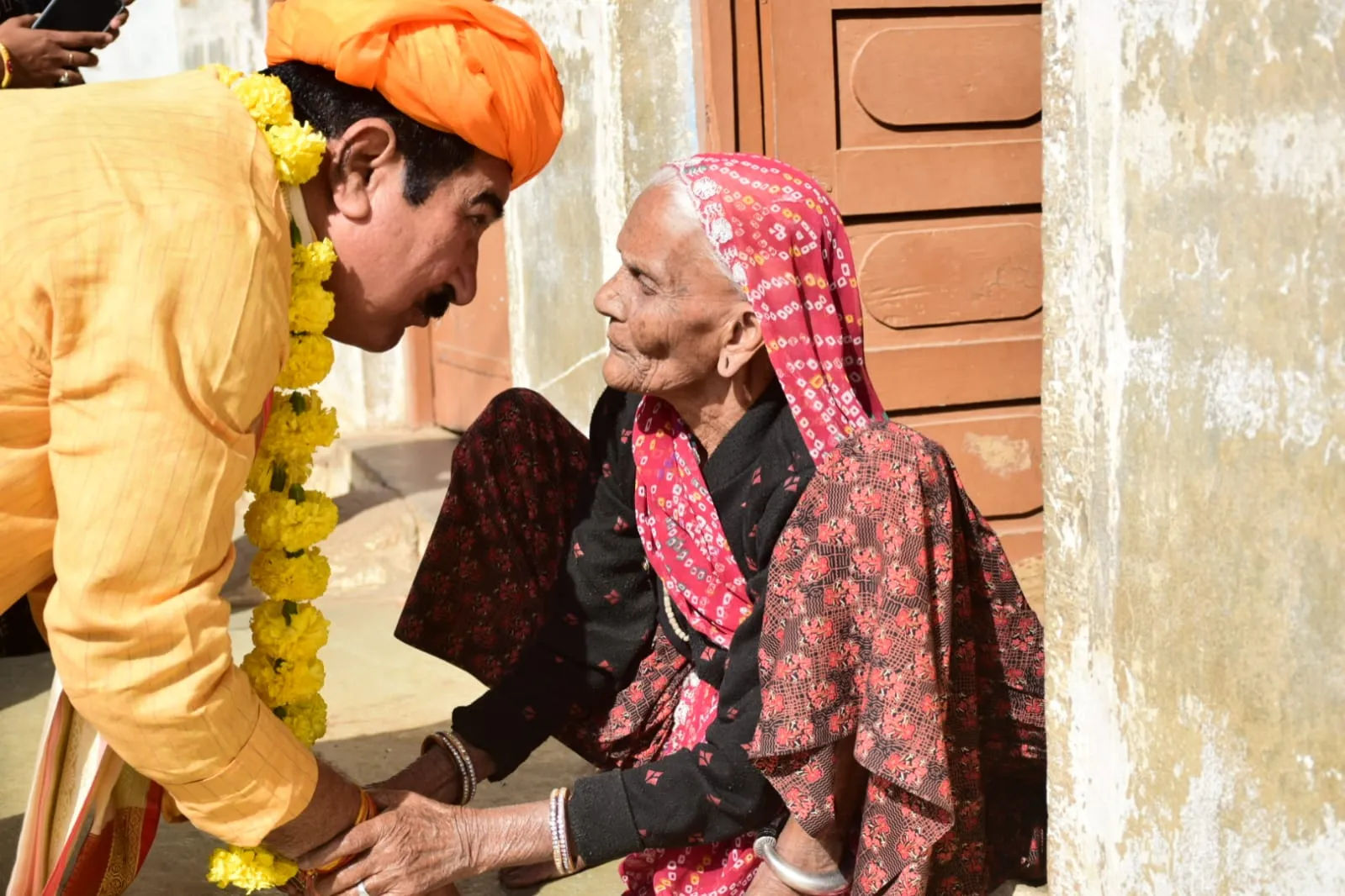 एक बार पुनः भाजपा को वोट रुपी आशीर्वाद देकर भाजपा की सरकार बनाए-दिलीप सिंह परिहार