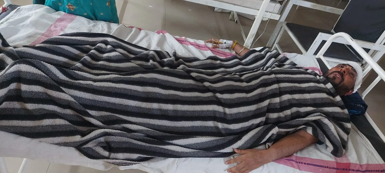 इंदिरा नगर चाकू की नोक पर लूट की वारदात