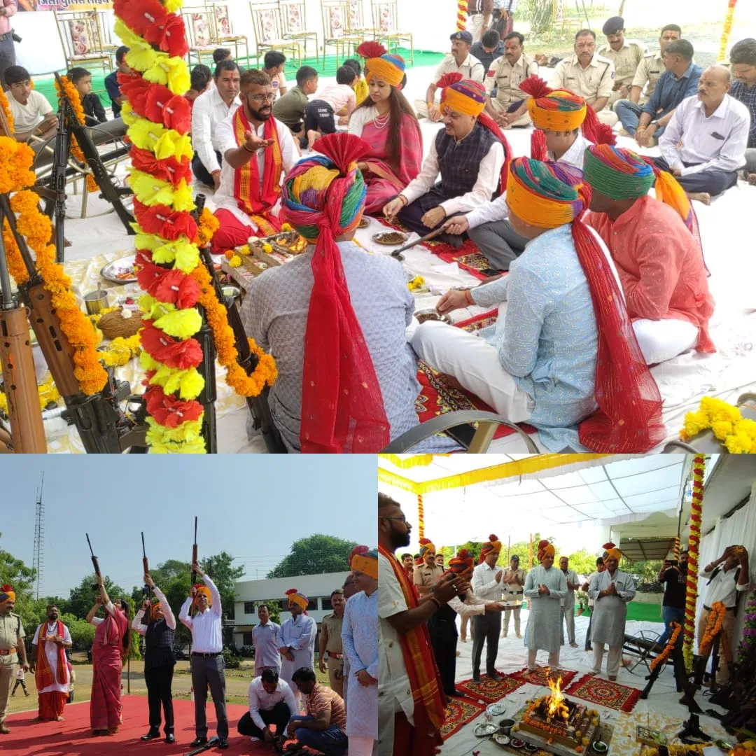 विजय दशमी पर पुलिस लाइन में हुई शस्त्रपूजा