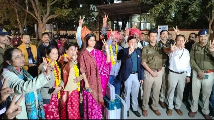 नीमच जिले में विधानसभा निर्वाचन 2023 के तहत शांतिपूर्ण स्वतंत्र एवं निष्पक्ष सुव्यवस्थित मतदान संपन्न नीमच जिले में विधानसभा निर्वाचन 2023 के तहत शांतिपूर्ण स्वतंत्र एवं निष्पक्ष सुव्यवस्थित मतदान संपन्न