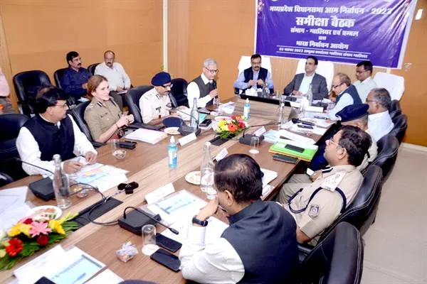 भारत निर्वाचन आयोग के उप निर्वाचन आयुक्त अजय भादू ने ग्वालियर-चंबल संभाग में विधानसभा निर्वाचन-2023 के लिये की जा रही तैयारियों की समीक्षा की भारत निर्वाचन आयोग के उप निर्वाचन आयुक्त अजय भादू ने ग्वालियर-चंबल संभाग में विधानसभा निर्वाचन-2023 के लिये की जा रही तैयारियों की समीक्षा की