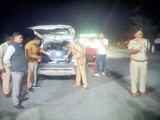 मनासा मे चुनाव को लेकर सतर्कता होटल, धर्मशाला के साथ वाहनों की सघन चेकिंग के निर्देश