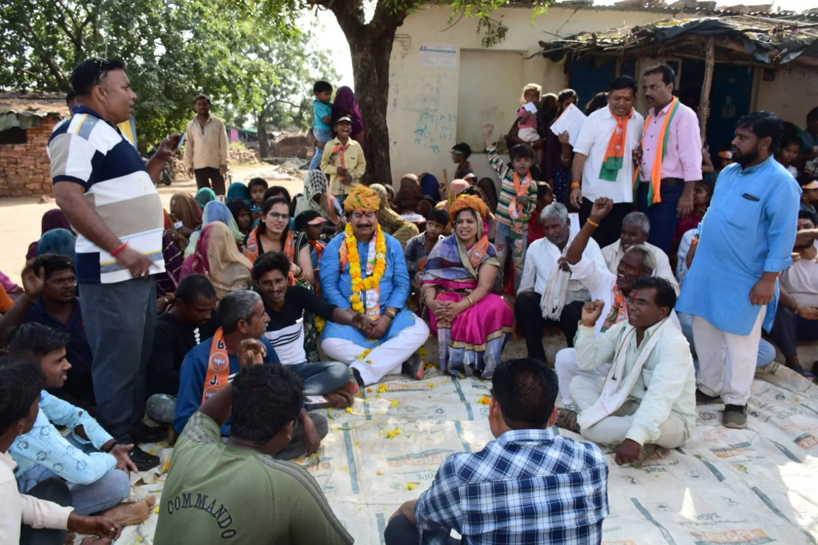 आप सभी के पास मोदी जी का प्रणाम कहने और मध्य प्रदेश में भाजपा की सरकार बनाने का आग्रह करने आया हूं- दिलीपसिंह परिहार